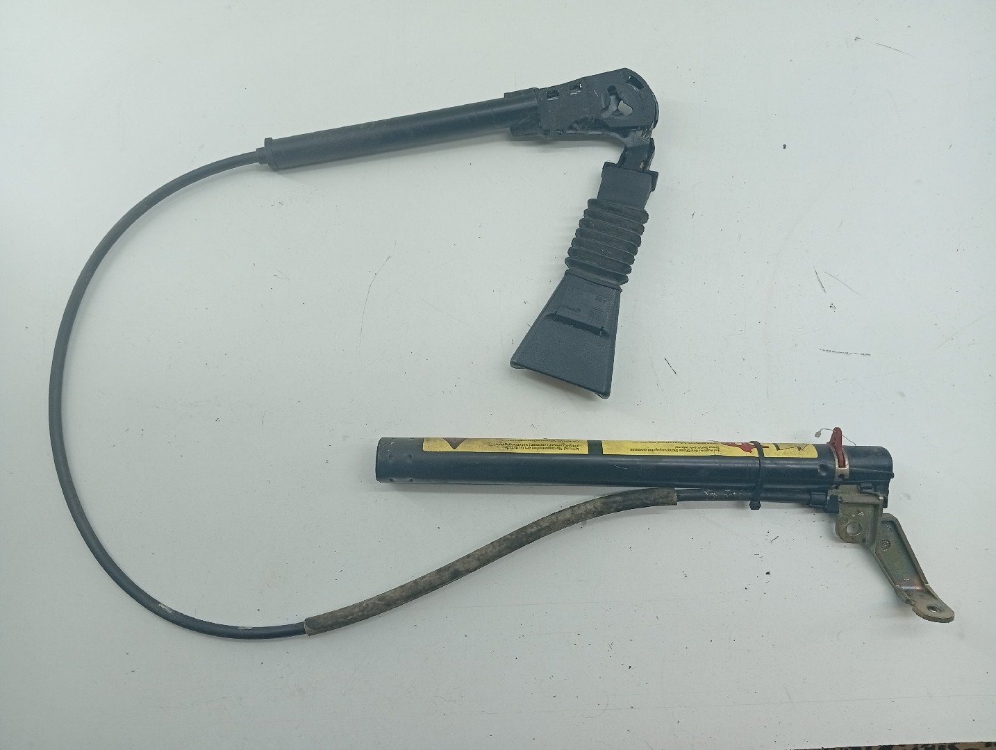 Pré tensor frente direito OPEL CORSA B (S93) | 93 - 02