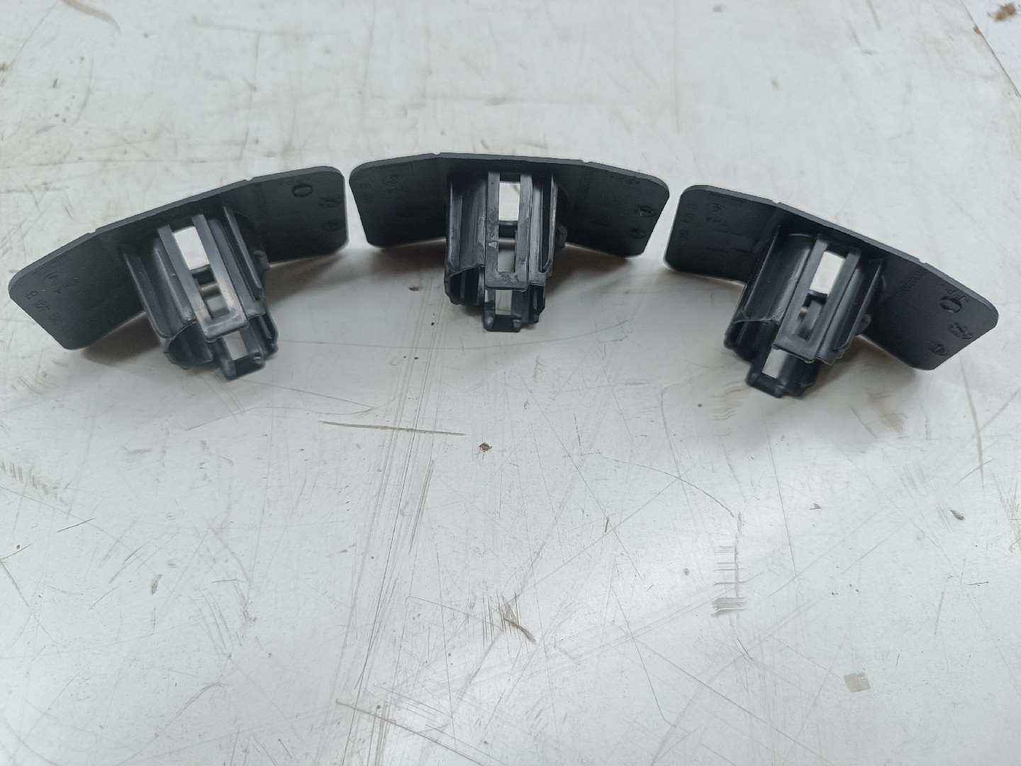 Suporte de sensor de estacionamento VOLKSWAGEN GOLF VI (5K1) | 08 - 14 Imagem-2