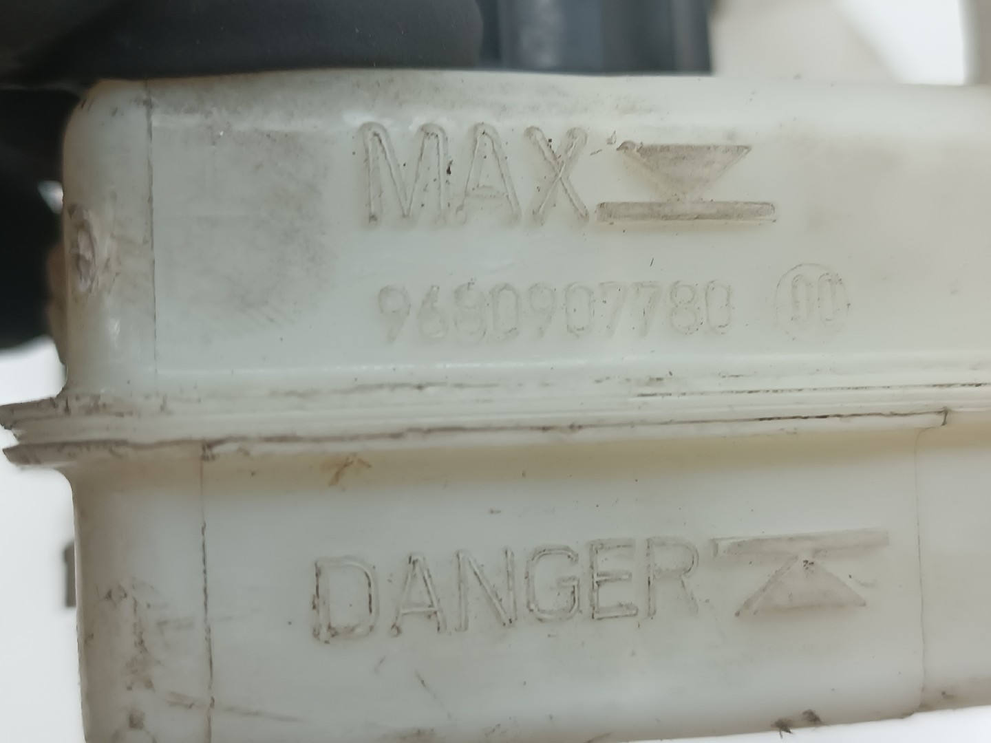 Depósito Liquido Travões CITROEN DS5 | 11 - 15 Imagem-3