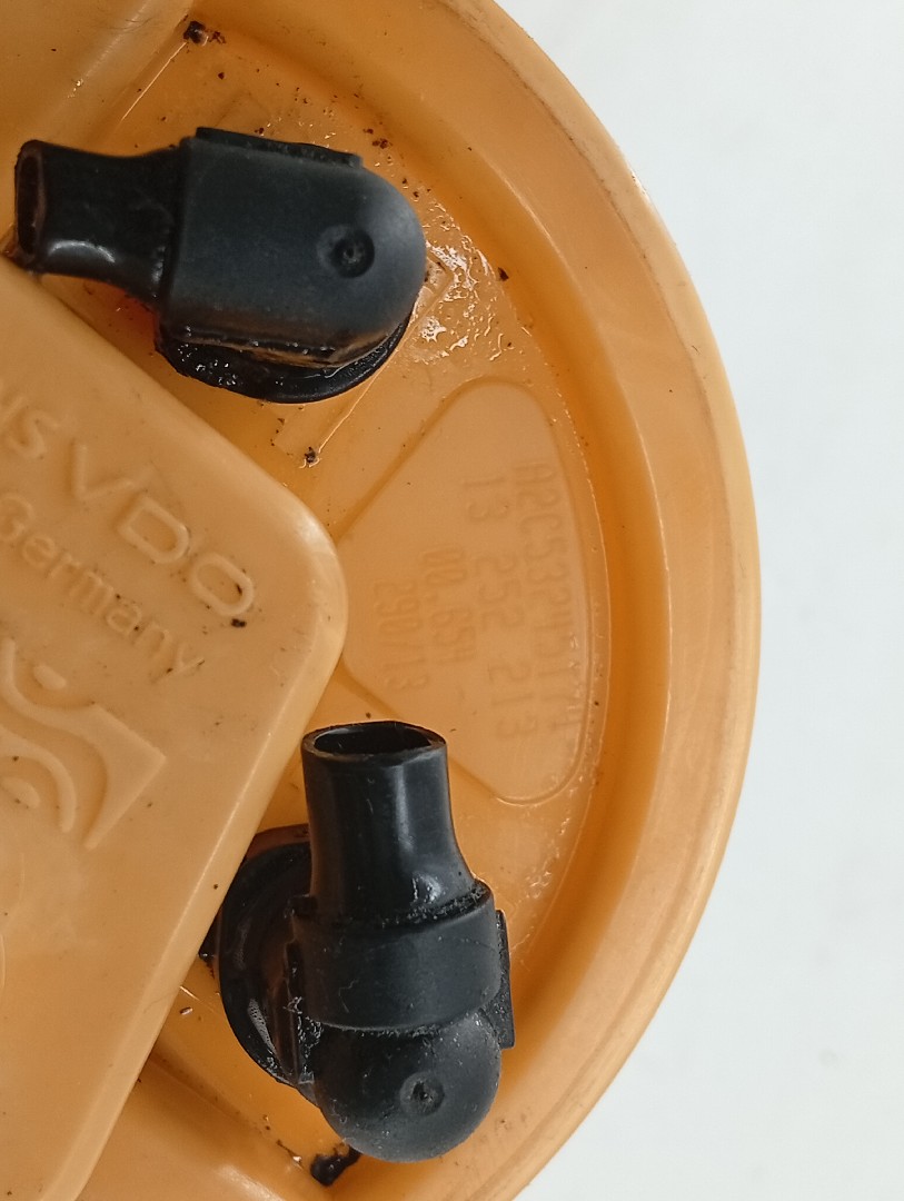 Bomba do Depósito de Combustível OPEL CORSA D Van (S07) | 06 - 14 Imagem-1