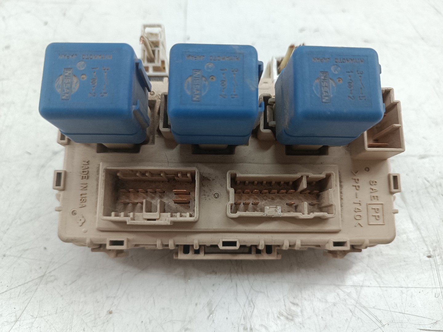 Caixa de fusíveis e relés NISSAN X-TRAIL (T30) | 01 - 13 Imagem-4