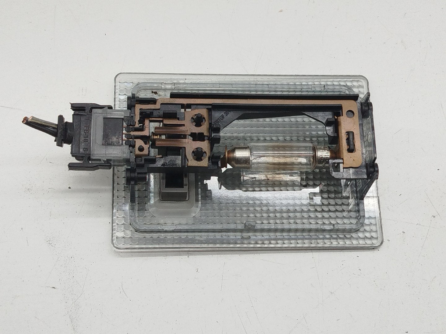 Luz de cortesia OPEL CORSA D Van (S07) | 06 - 14 Imagem-4