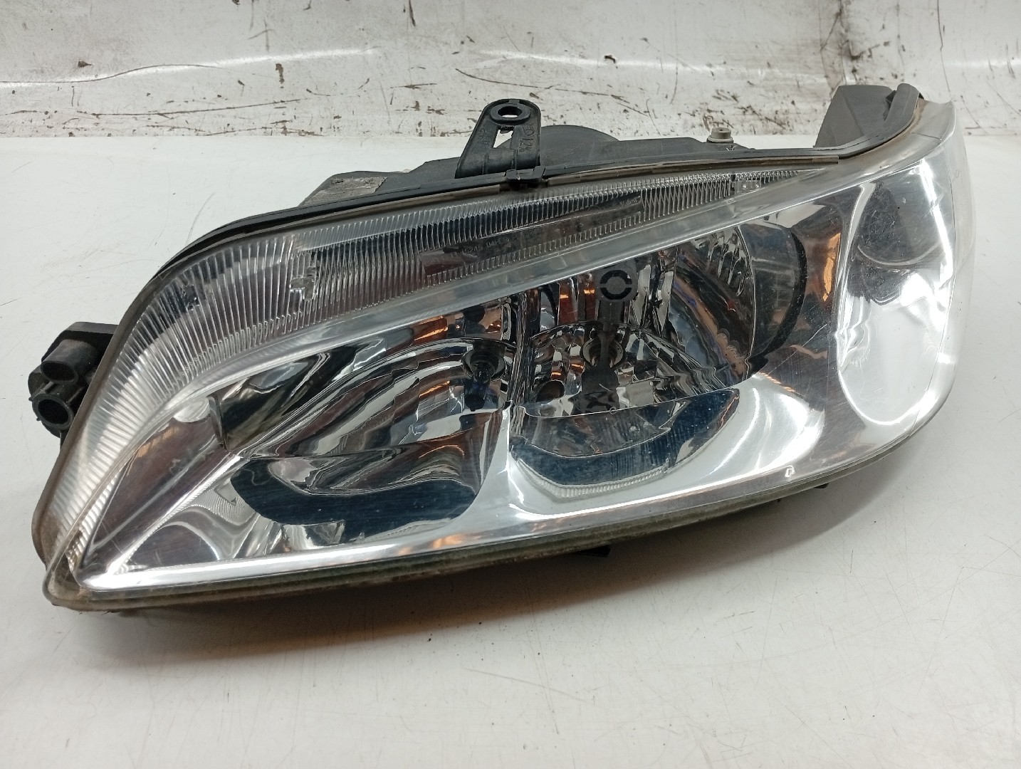 Ótica Esquerda PEUGEOT 306 Hatchback (7A, 7C, N3, N5) | 93 - 03