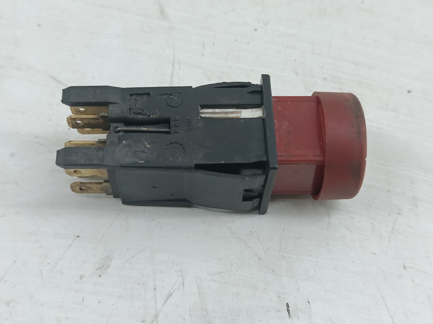 Interruptor 4 piscas PEUGEOT 306 Hatchback (7A, 7C, N3, N5) | 93 - 03