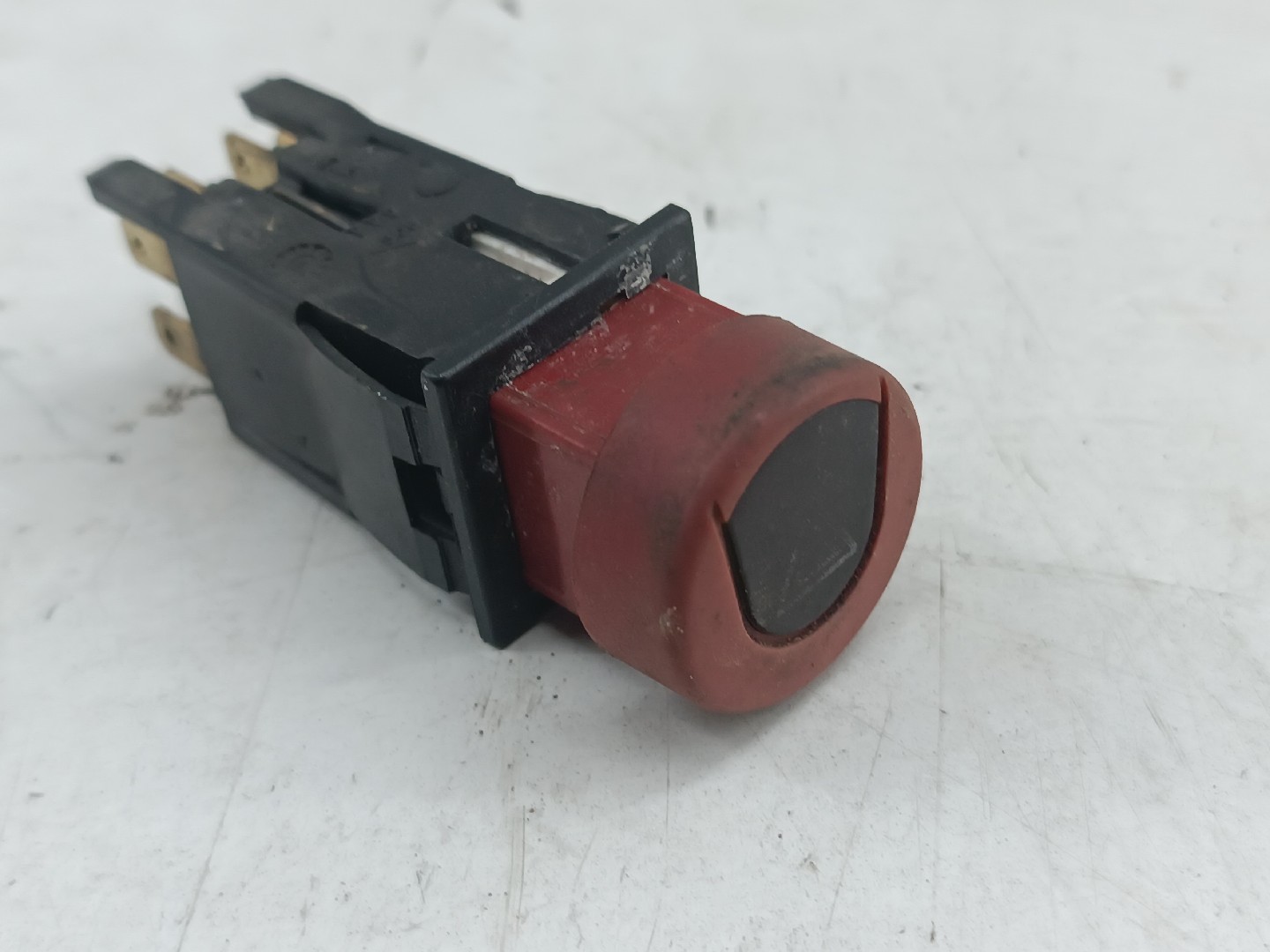 Interruptor 4 piscas PEUGEOT 306 Hatchback (7A, 7C, N3, N5) | 93 - 03 Imagem-4