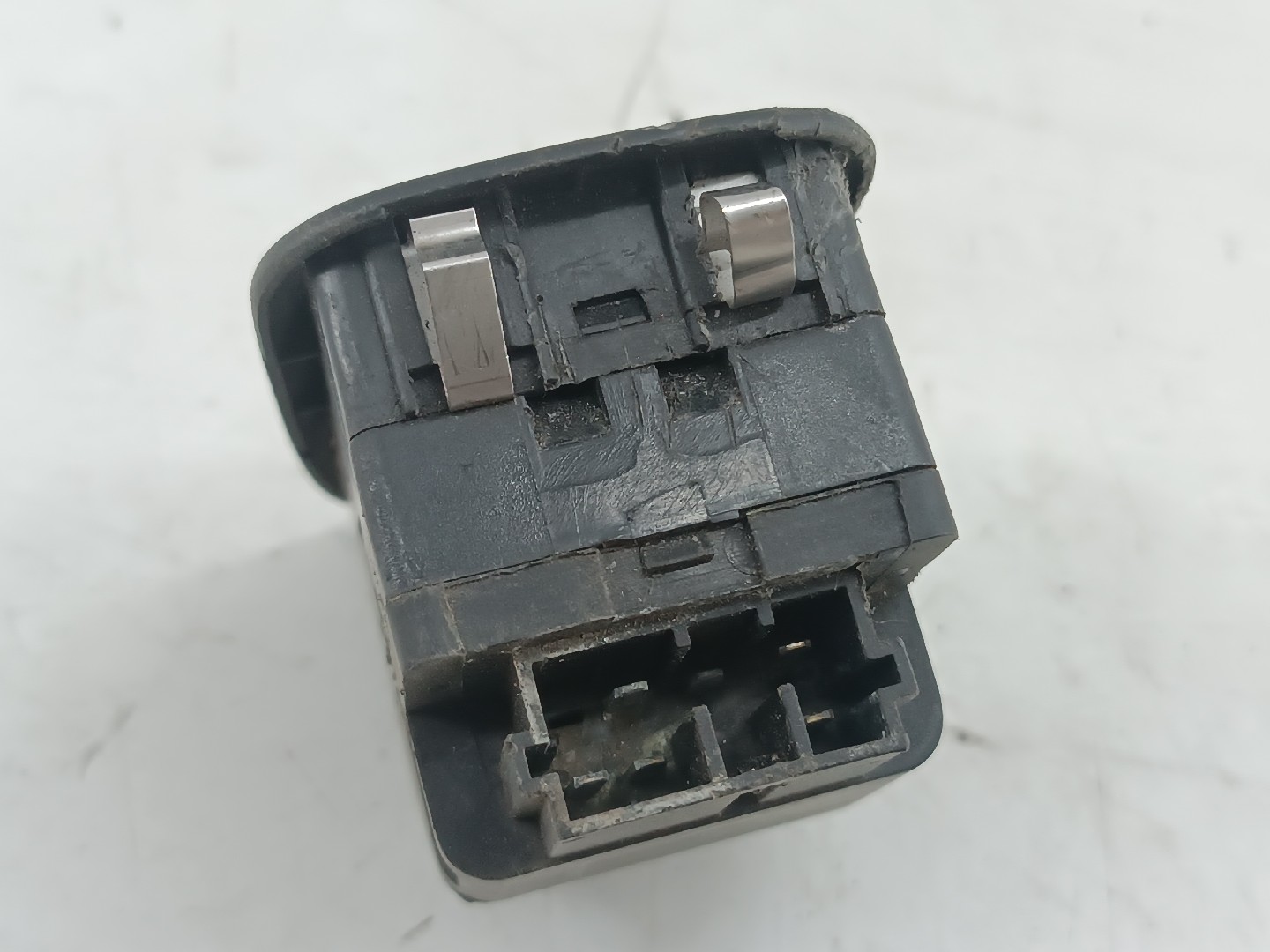 Comutador de vidro frente esquerdo PEUGEOT 306 Hatchback (7A, 7C, N3, N5) | 93 - 03 Imagem-2