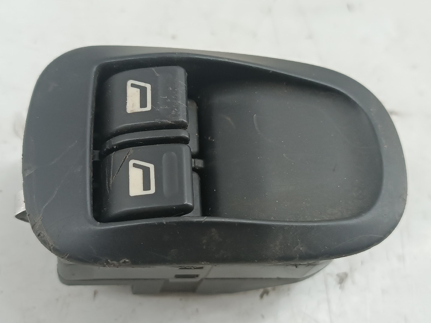 Comutador de vidro frente esquerdo PEUGEOT 306 Hatchback (7A, 7C, N3, N5) | 93 - 03 Imagem-4