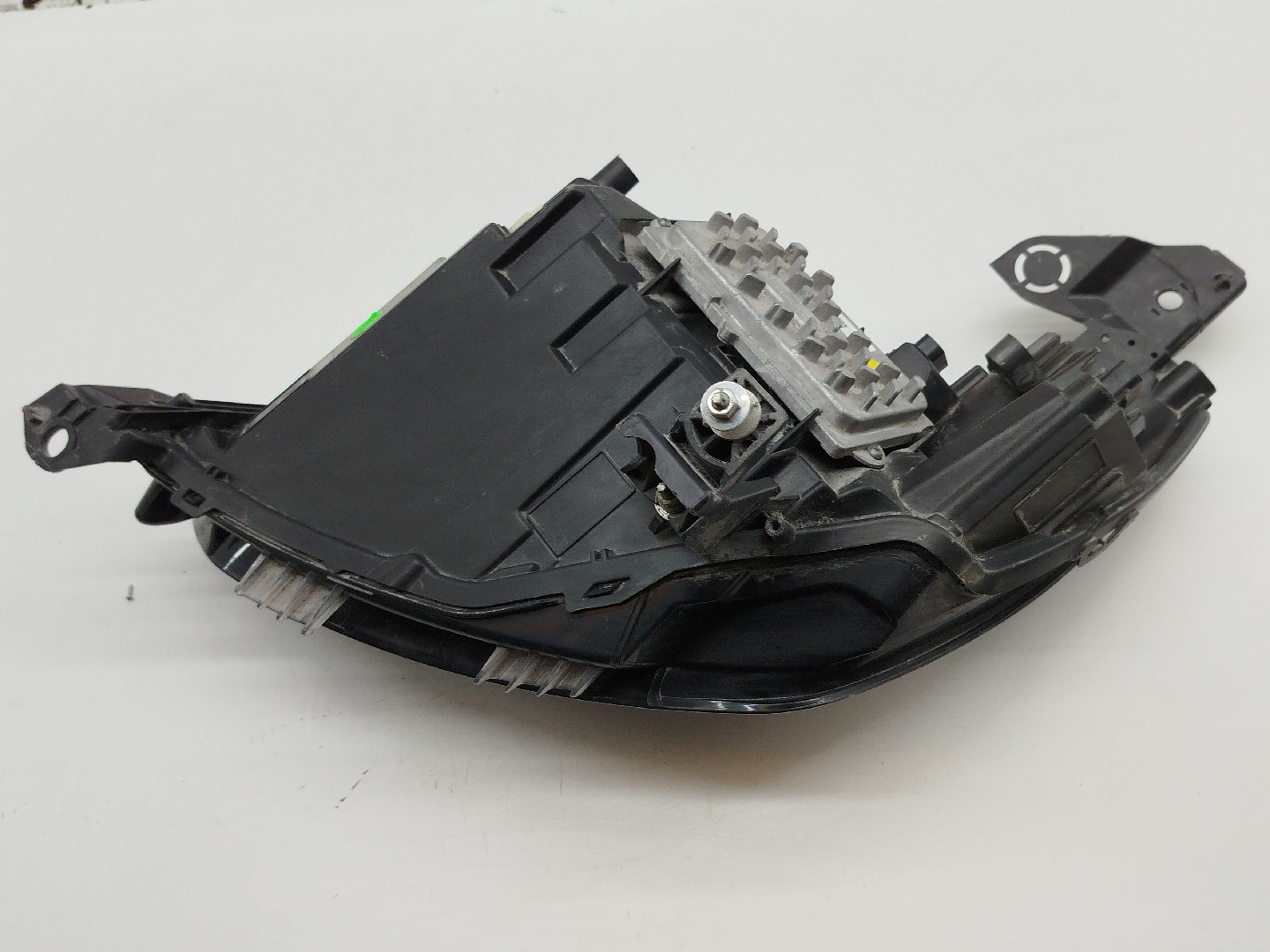 Ótica Direita PEUGEOT 2008 II (U_) | 19 -  Imagem-3