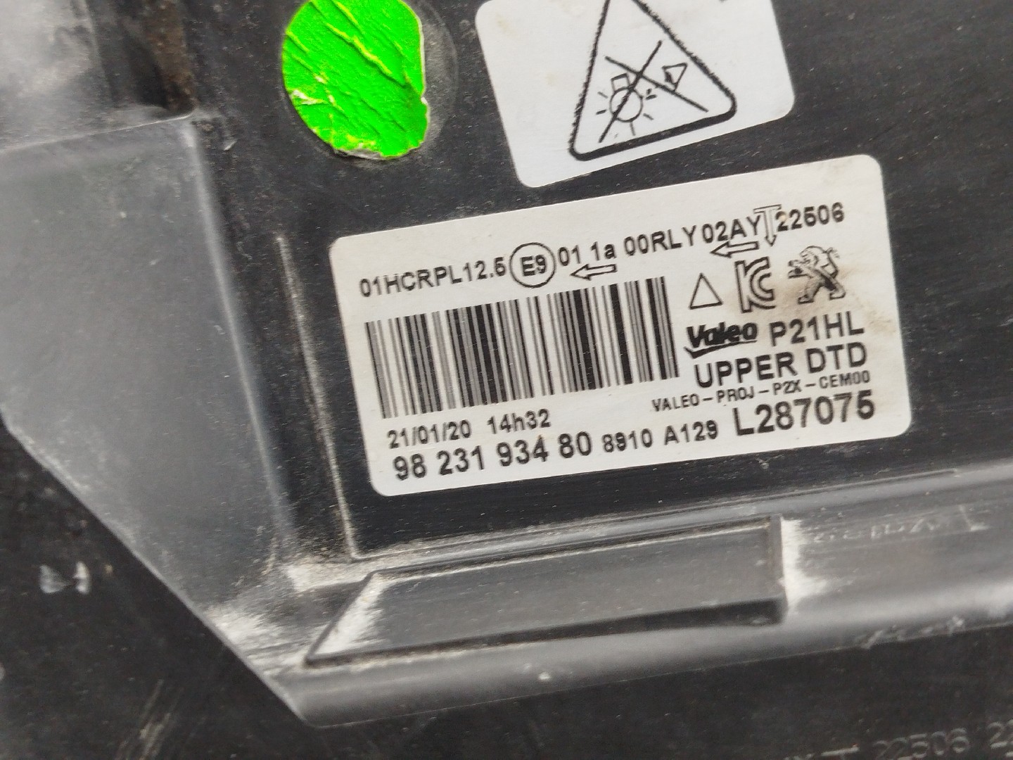 Ótica Direita PEUGEOT 2008 II (U_) | 19 -  Imagem-7