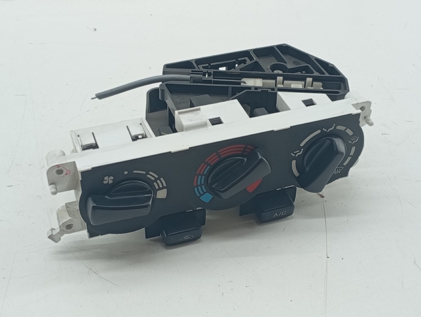 Comando Climatizaçao / Sofagem NISSAN PRIMERA (P11) | 96 - 01