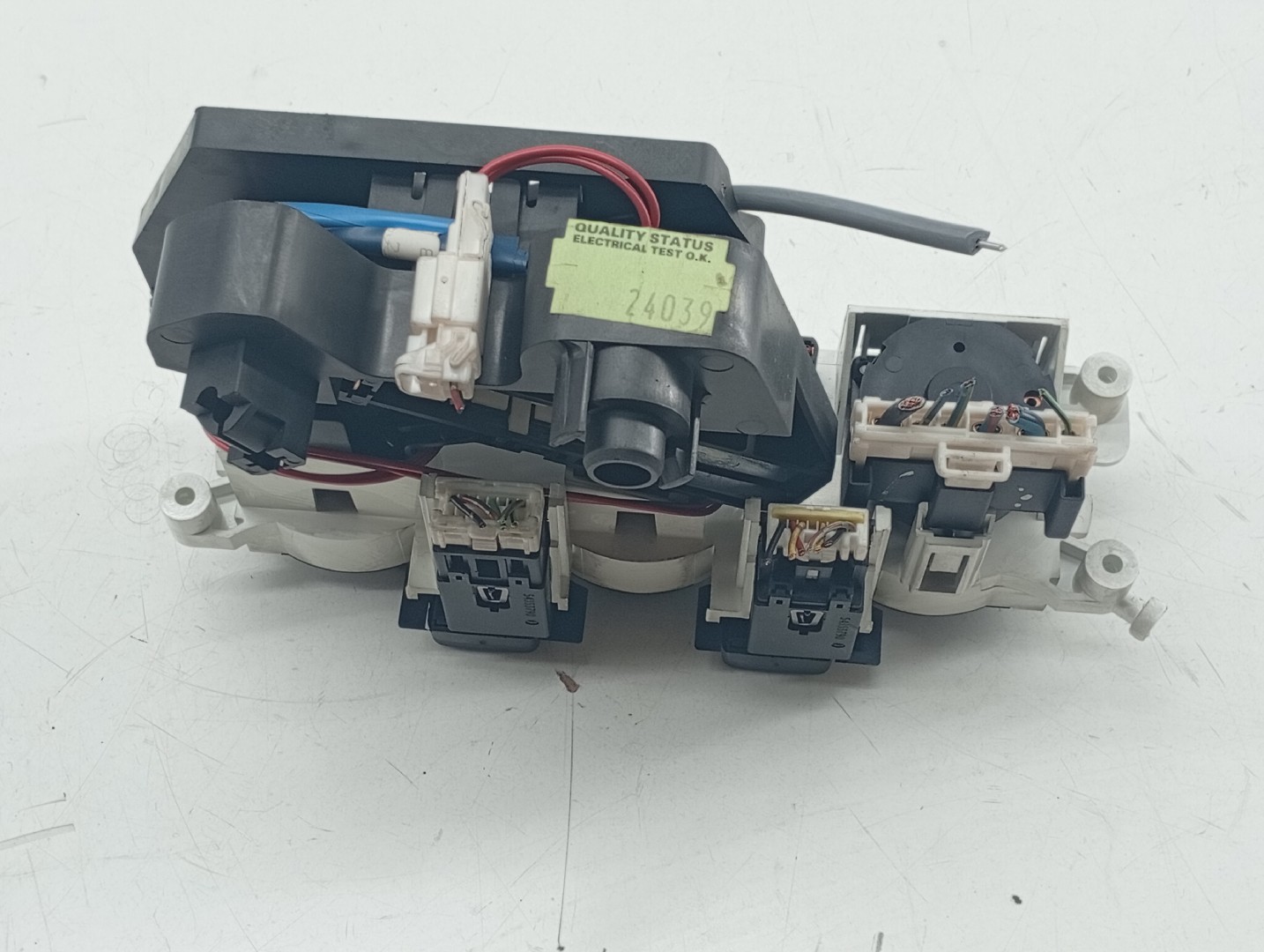 Comando Climatizaçao / Sofagem NISSAN PRIMERA (P11) | 96 - 01 Imagem-2