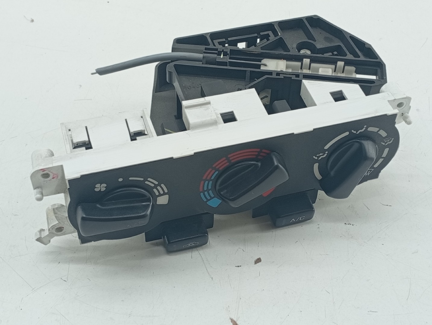 Comando Climatizaçao / Sofagem NISSAN PRIMERA (P11) | 96 - 01 Imagem-7