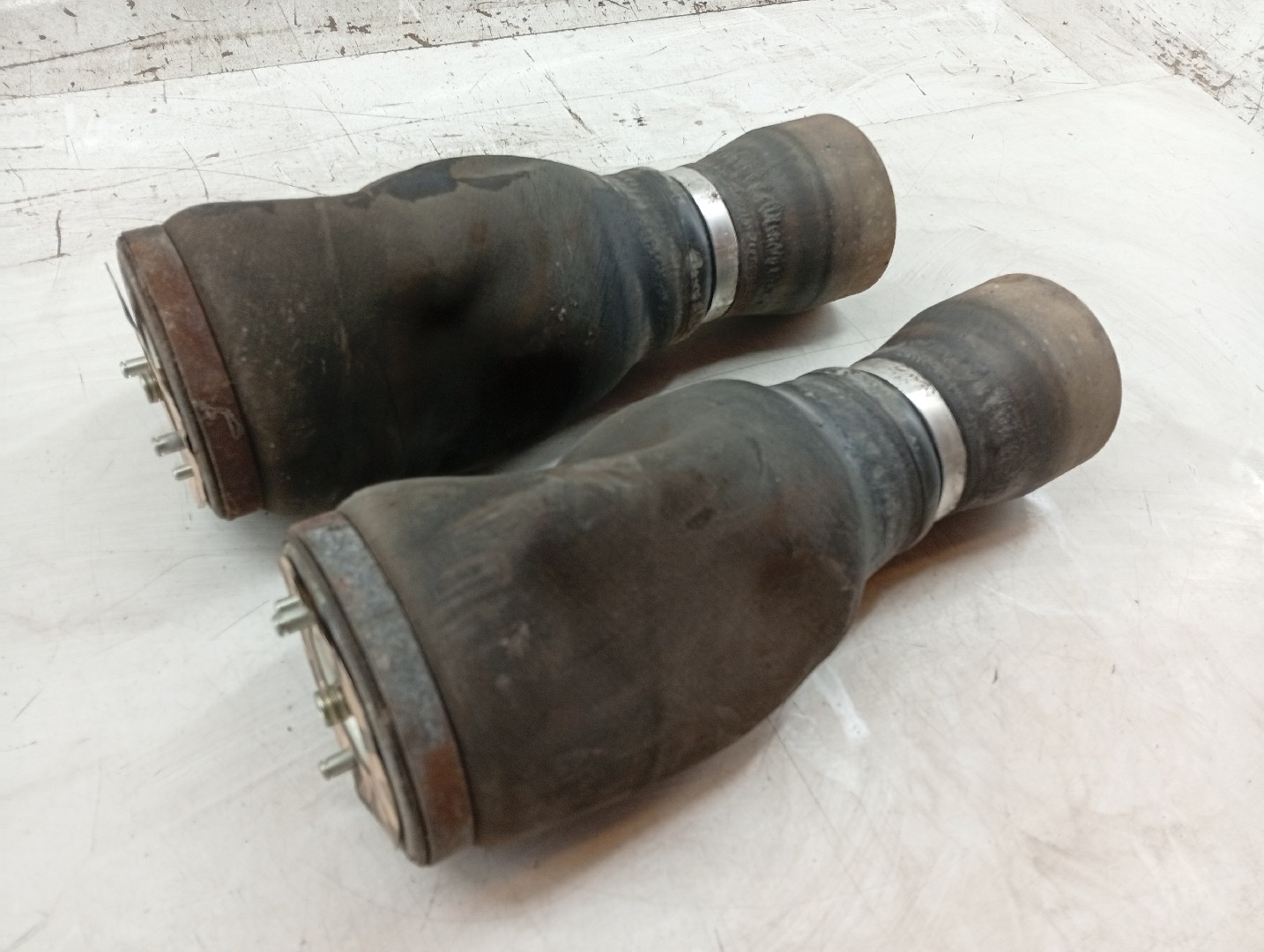 Suspensão Pneumática Traseira BMW X5 (E53) | 00 - 06