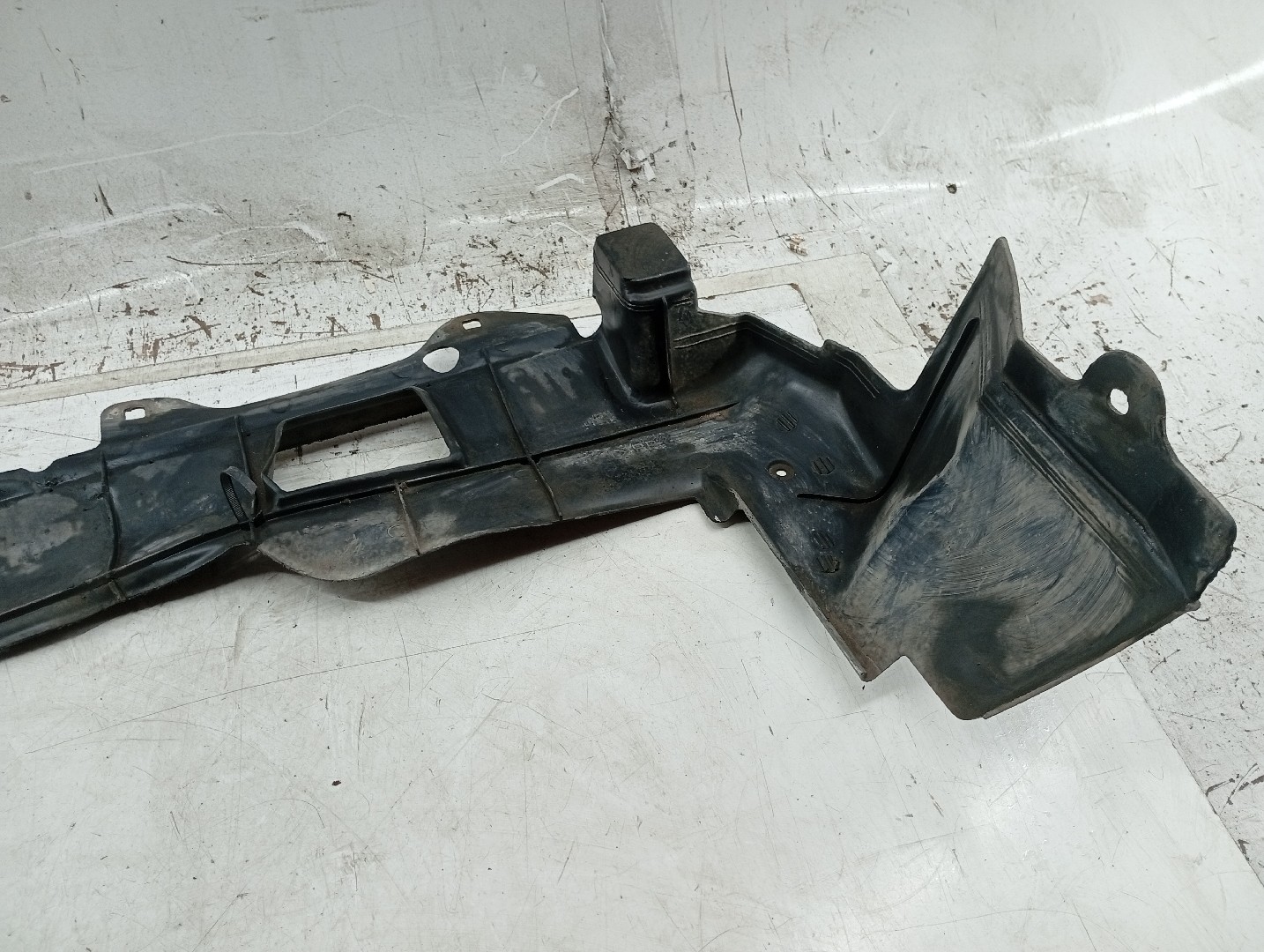 Proteção inferior de carroçaria HONDA CIVIC VI Fastback (MA, MB) | 94 - 01 Imagem-3