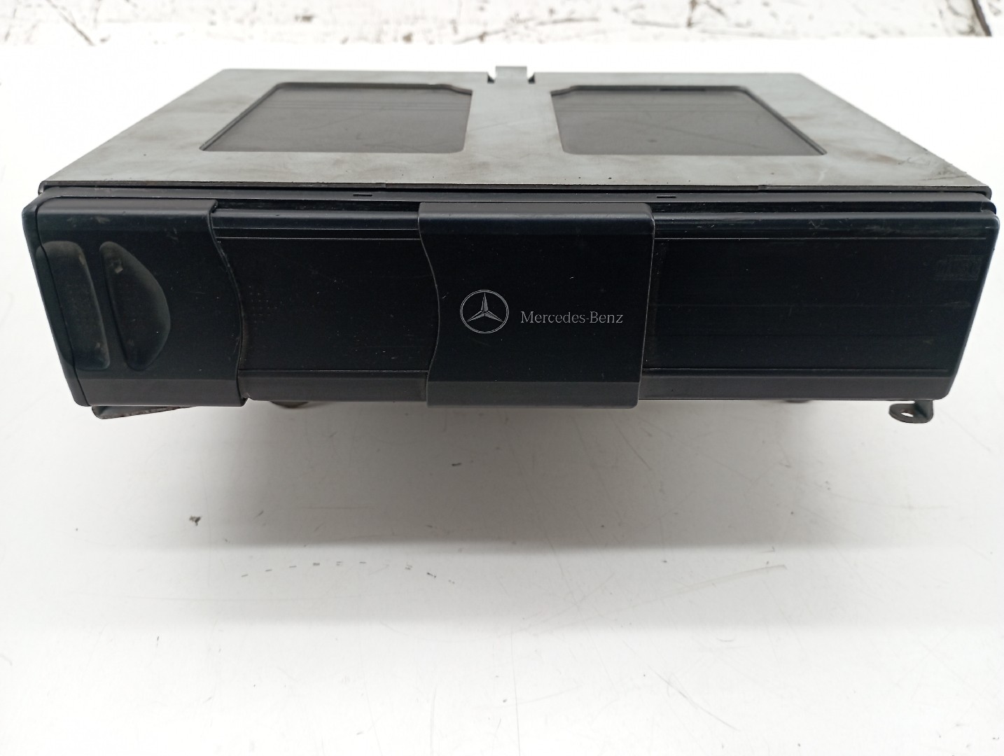 Caixa de CDs MERCEDES-BENZ SL (R230) | 01 - 12