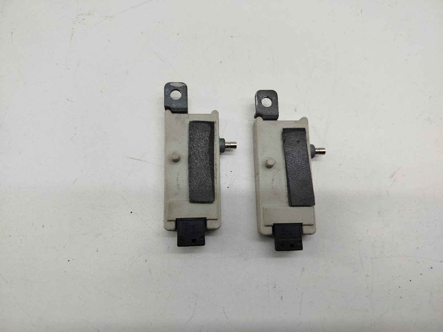 Amplificador de antena BMW X5 (E53) | 00 - 06 Imagem-4