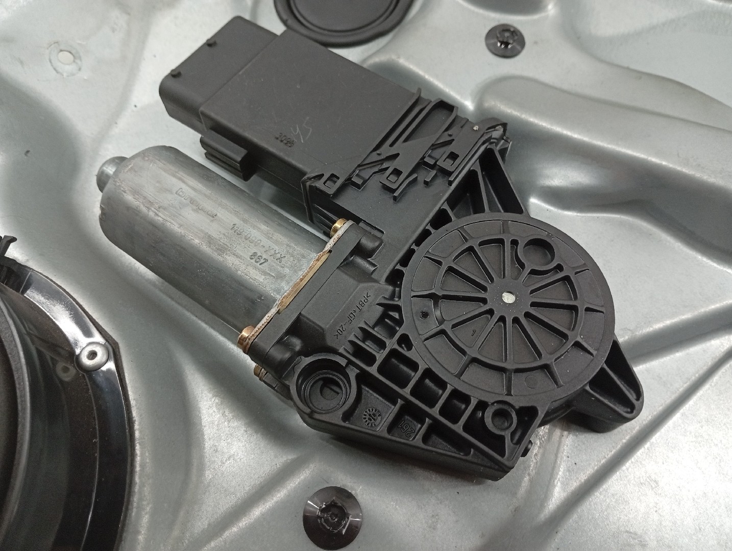 Motor e elevador de vidro frente direito VOLKSWAGEN PASSAT (3B2) | 96 - 01 Imagem-2