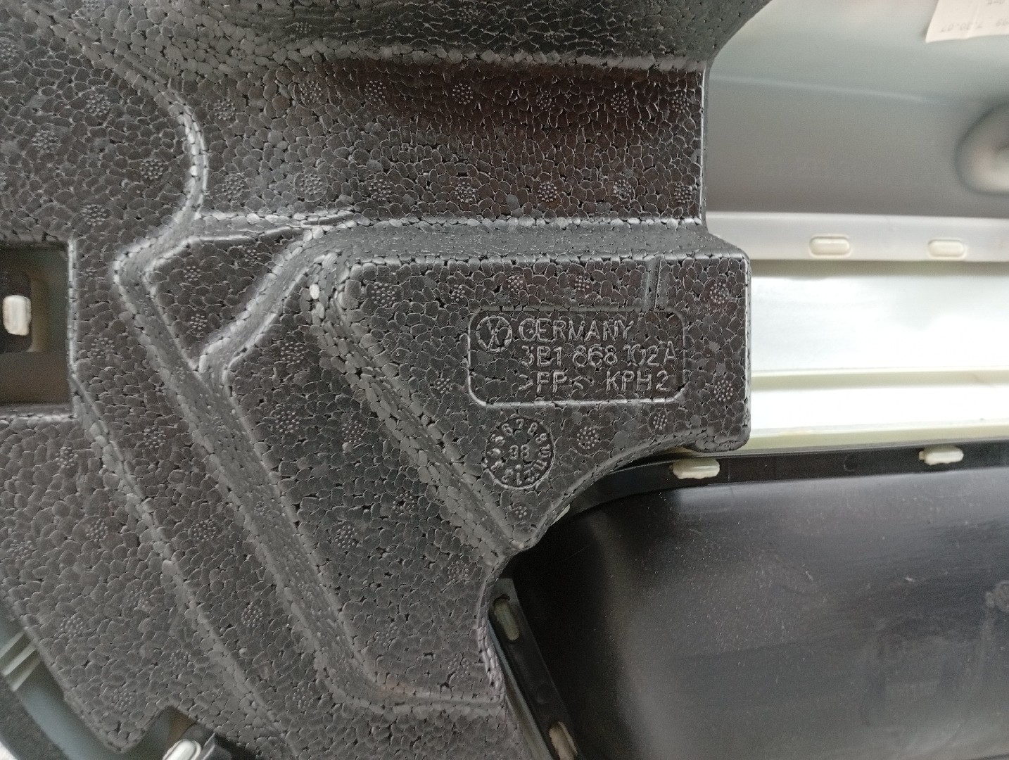 Quartela de porta frente direita VOLKSWAGEN PASSAT (3B2) | 96 - 01 Imagem-3