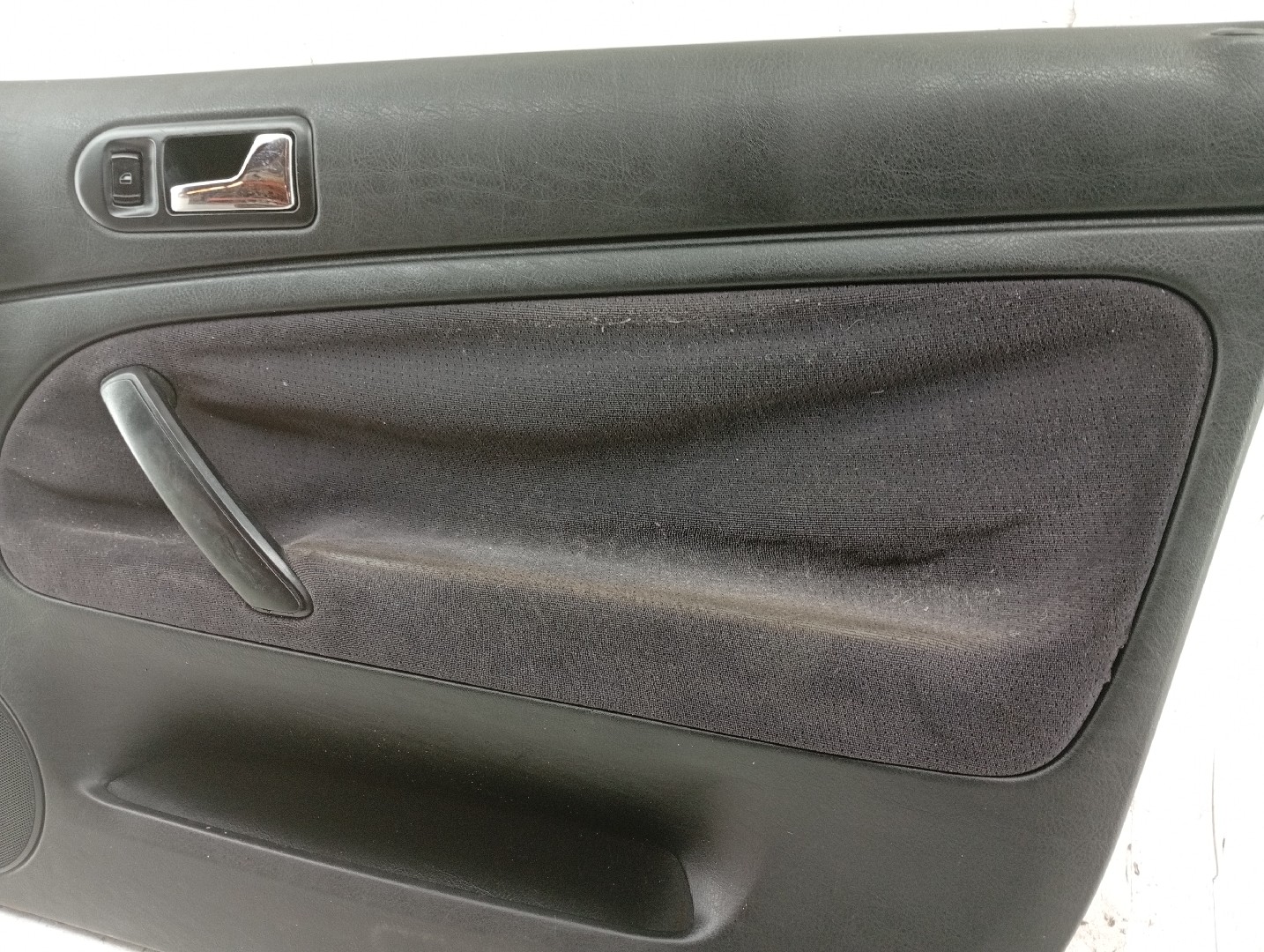 Quartela de porta frente direita VOLKSWAGEN PASSAT (3B2) | 96 - 01 Imagem-7