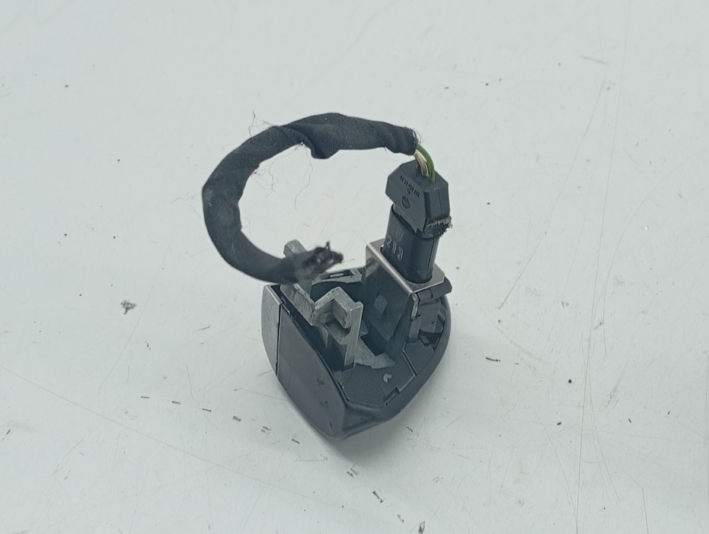 Puxador exterior de porta frente direita MERCEDES-BENZ SL (R230) | 01 - 12 Imagem-4