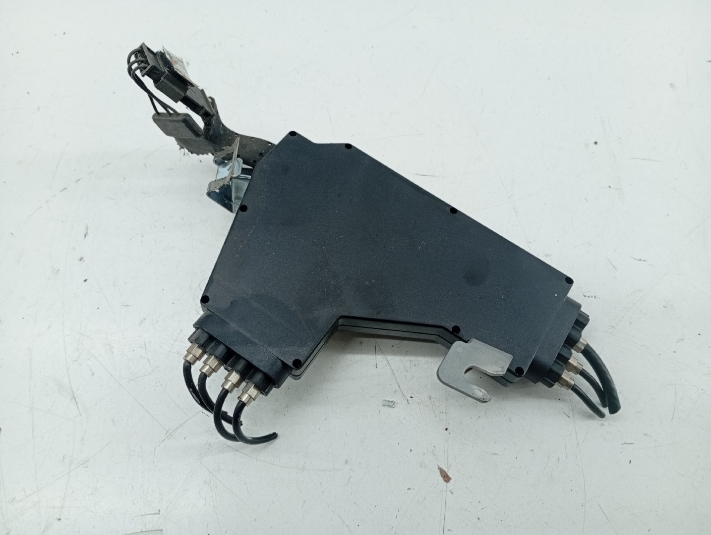 Amplificador de antena MERCEDES-BENZ SL (R230) | 01 - 12 Imagem-2