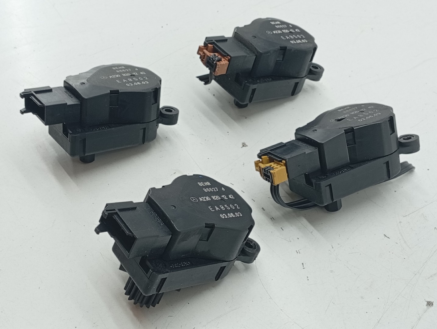 Motores atuadores de sofagem MERCEDES-BENZ SL (R230) | 01 - 12 Imagem-1