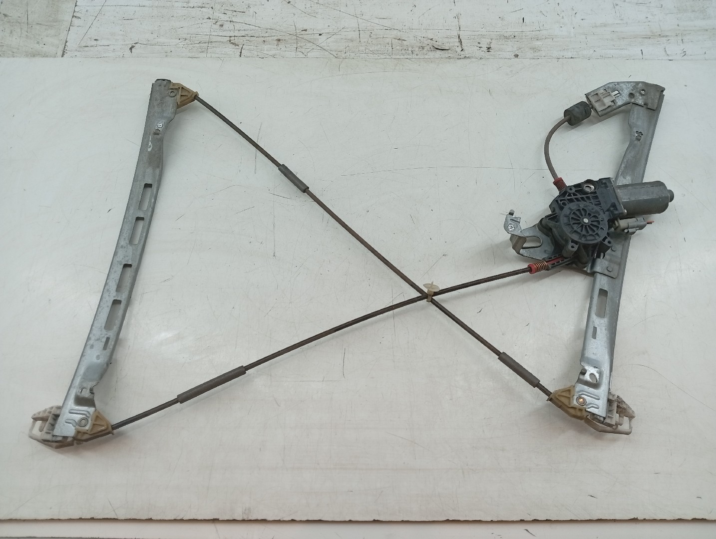 Motor e elevador de vidro frente direito CITROEN SAXO Hatchback van (S3_) | 97 - 03