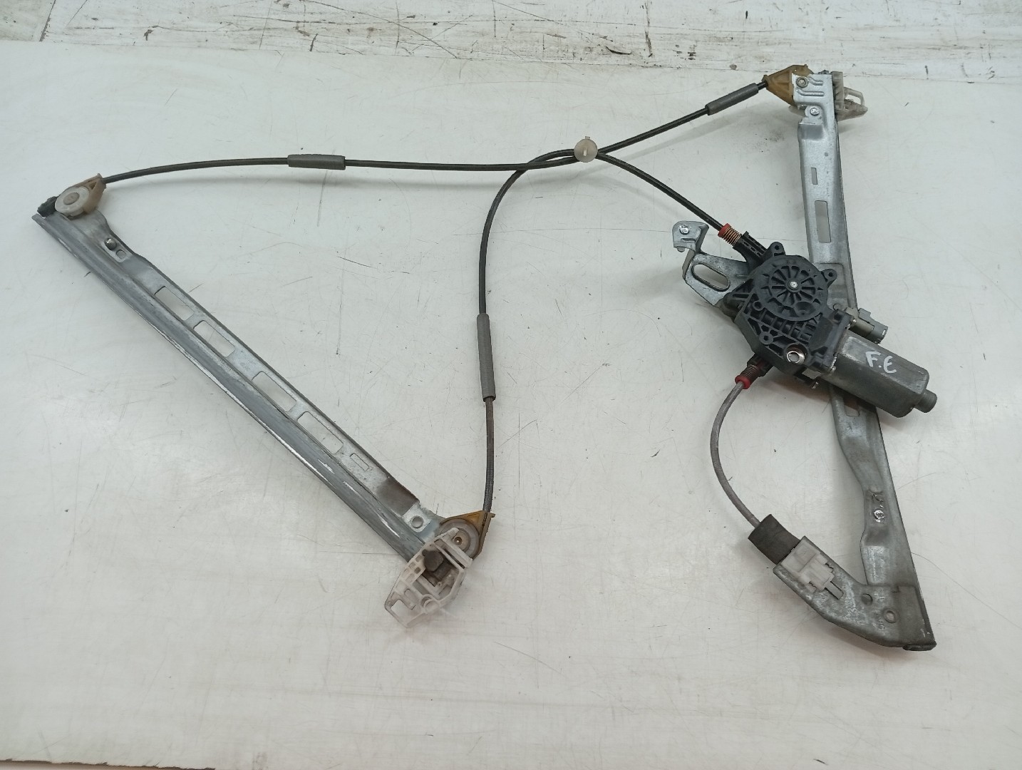 Motor e elevador de vidro frente esquerdo CITROEN SAXO Hatchback van (S3_) | 97 - 03 Imagem-3