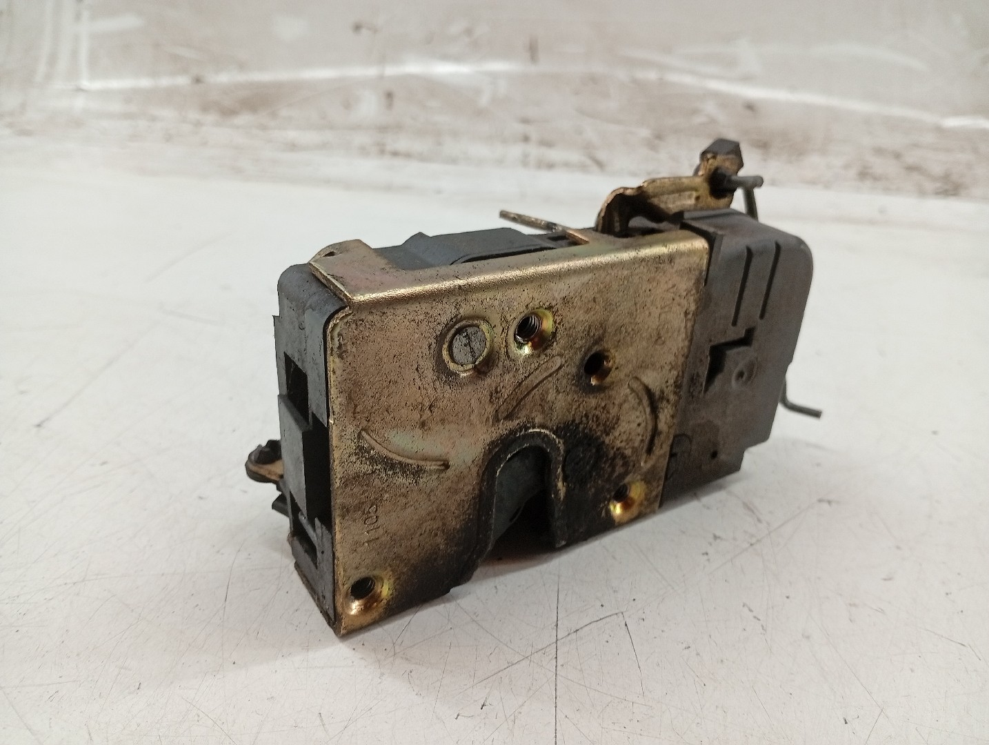 Fecho da Porta Frente Esquerdo CITROEN SAXO Hatchback van (S3_) | 97 - 03 Imagem-2