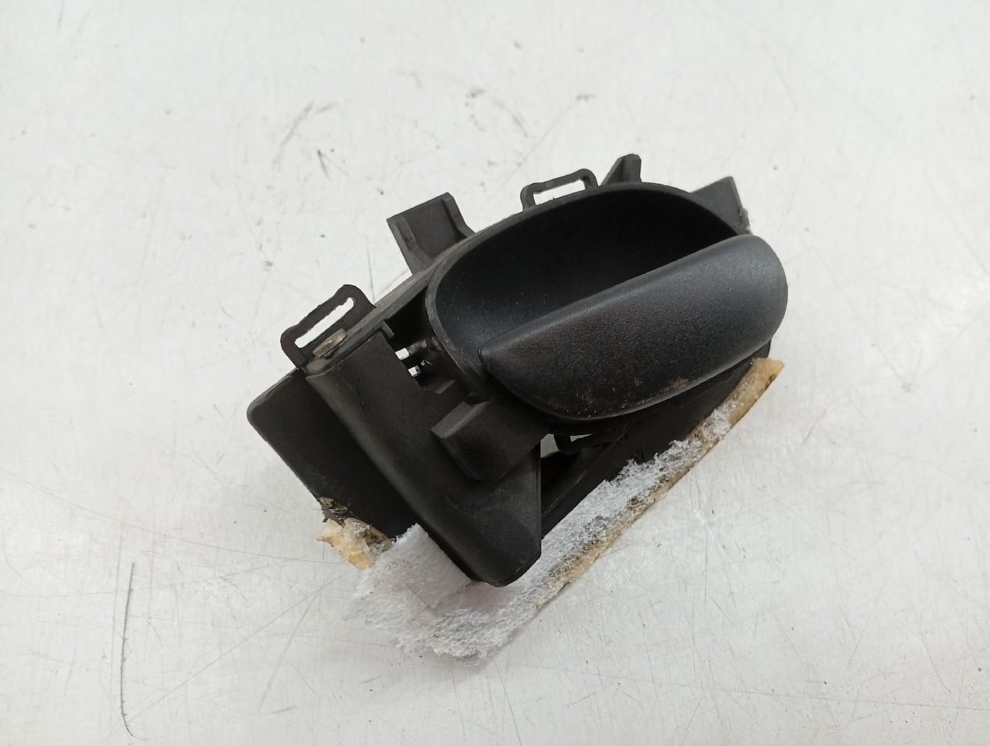 Puxador interior de porta frente esquerda CITROEN SAXO Hatchback van (S3_) | 97 - 03 Imagem-2