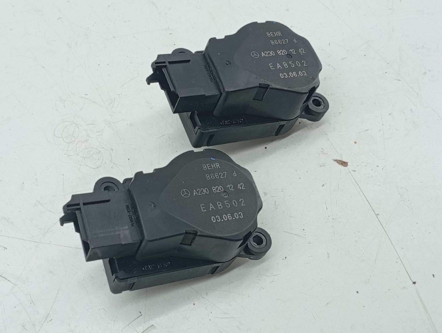 Motores atuadores de sofagem MERCEDES-BENZ SL (R230) | 01 - 12 Imagem-4