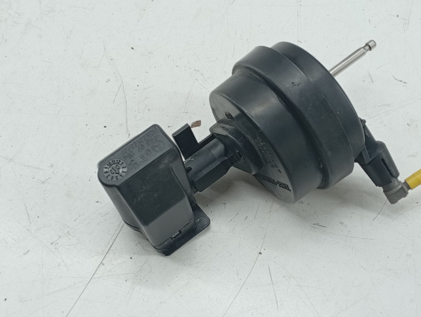 Tampa de depósito MERCEDES-BENZ SL (R230) | 01 - 12 Imagem-2