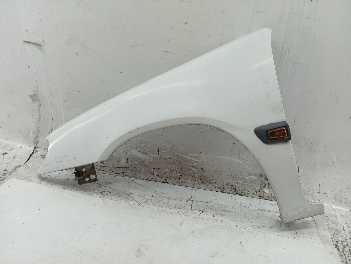 Guarda Lamas Esquerdo CITROEN SAXO Hatchback van (S3_) | 97 - 03 Imagem-1