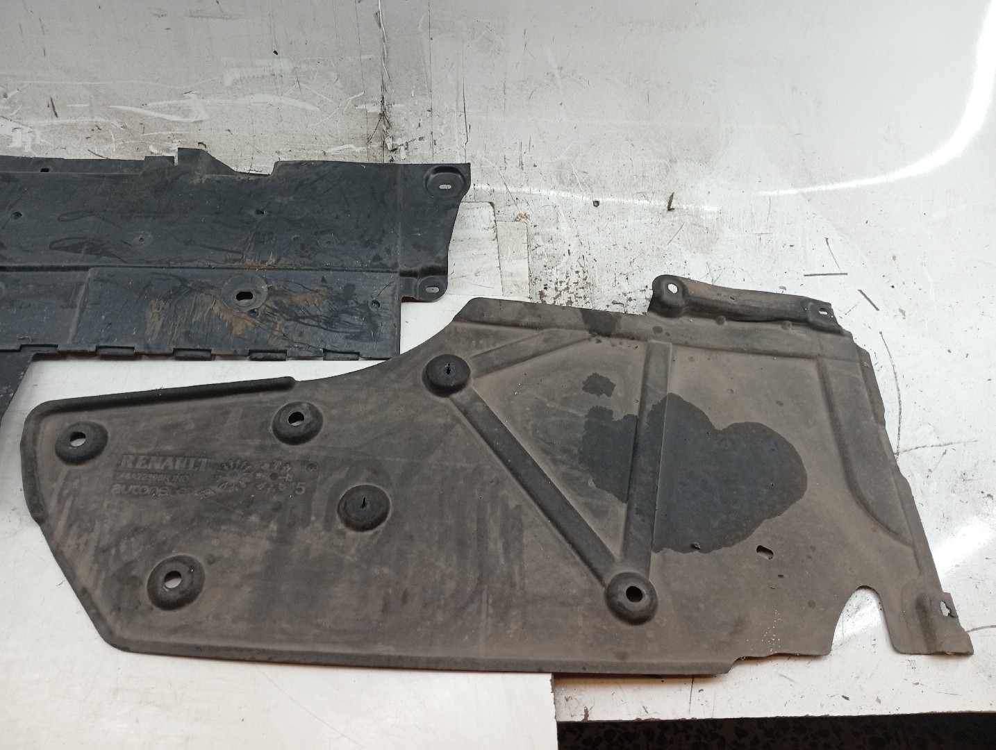 Proteção inferior de carroçaria RENAULT CLIO V (BF_) | 19 -  Imagem-2