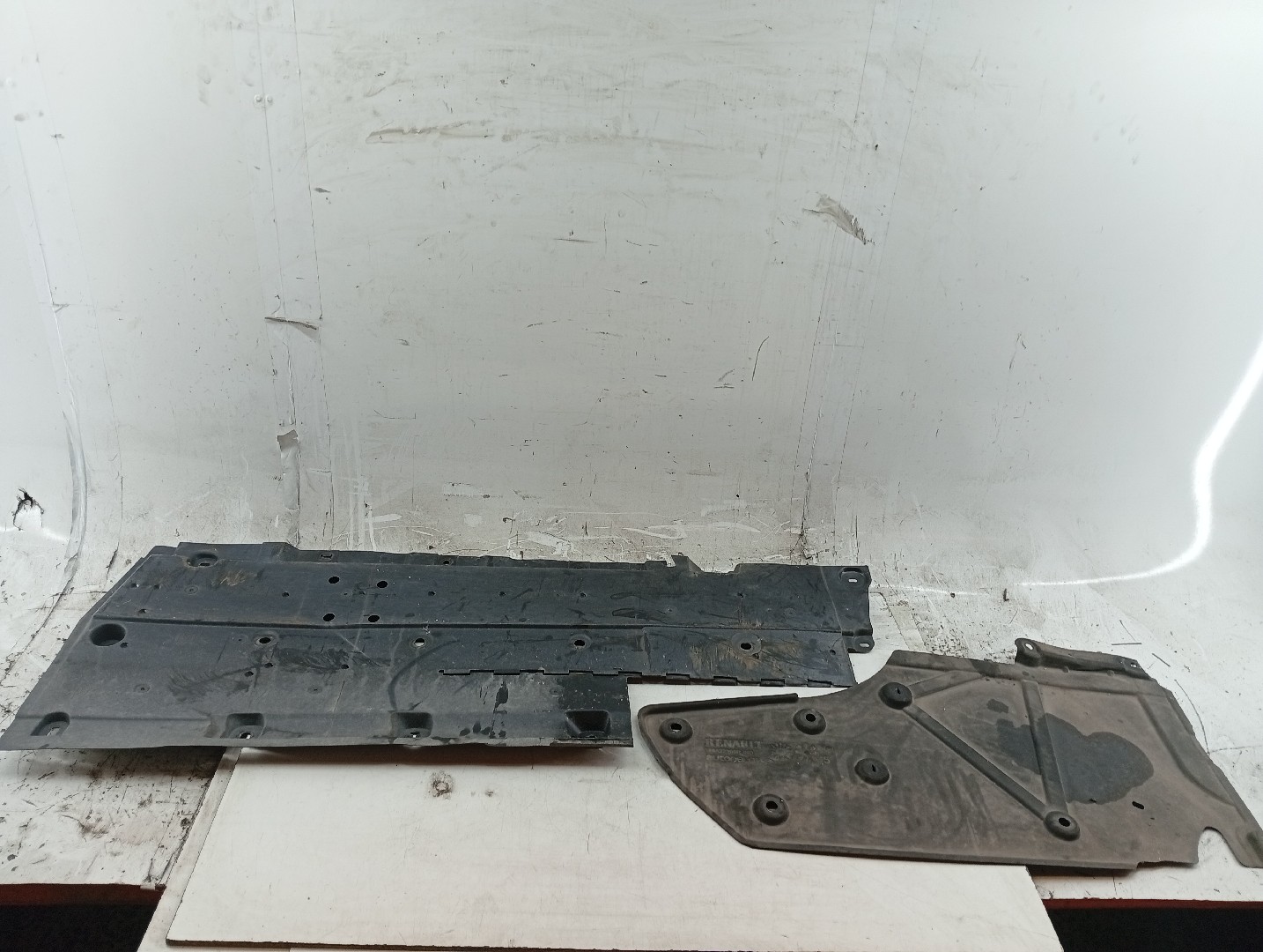 Proteção inferior de carroçaria RENAULT CLIO V (BF_) | 19 - 