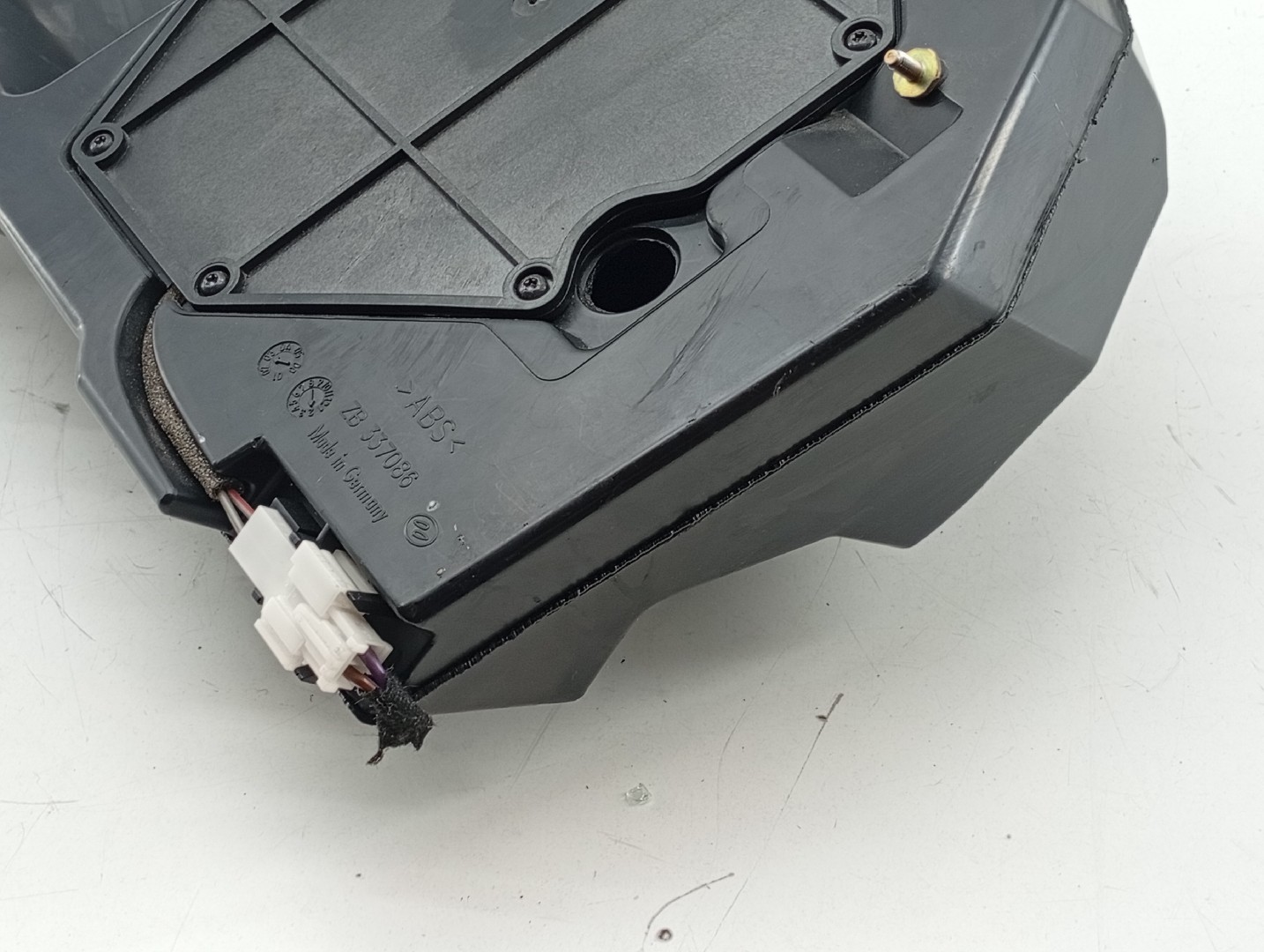 Subwoofer MERCEDES-BENZ SL (R230) | 01 - 12 Imagem-4