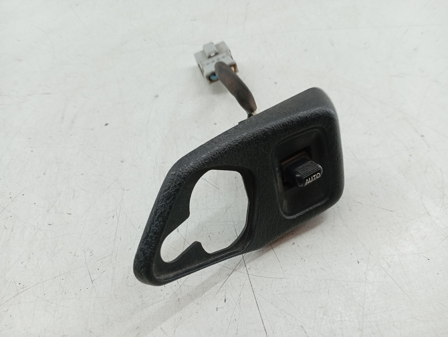 Comutador de vidro frente esquerdo HONDA CIVIC VI Fastback (MA, MB) | 94 - 01 Imagem-1