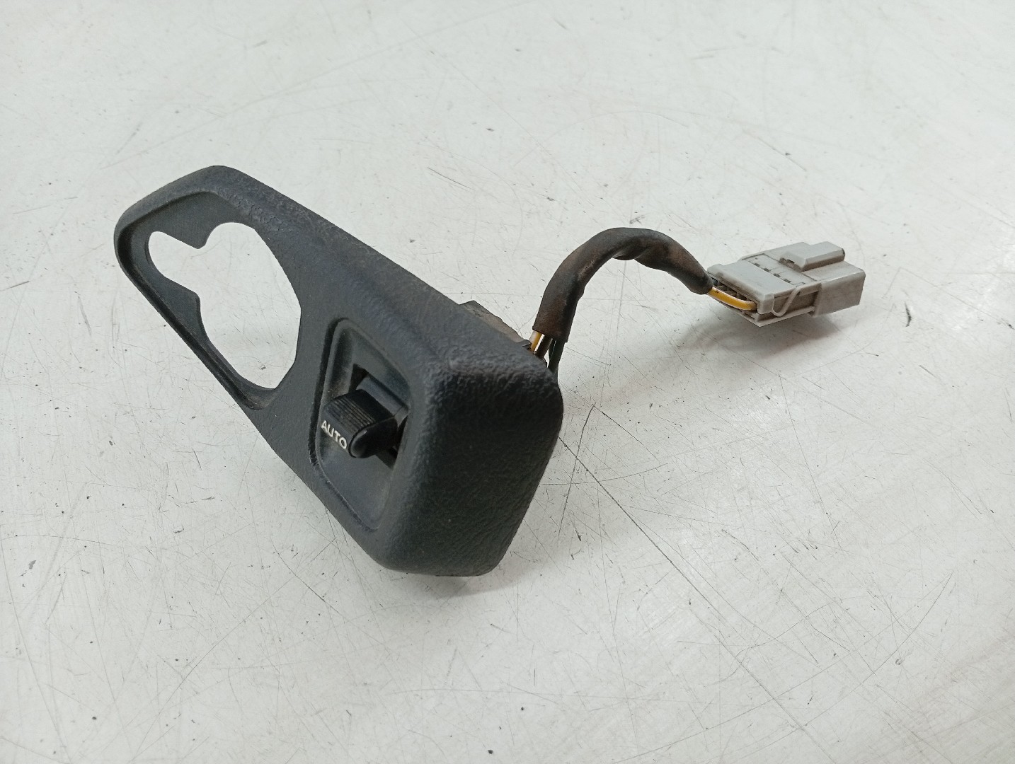 Comutador de vidro frente esquerdo HONDA CIVIC VI Fastback (MA, MB) | 94 - 01 Imagem-3