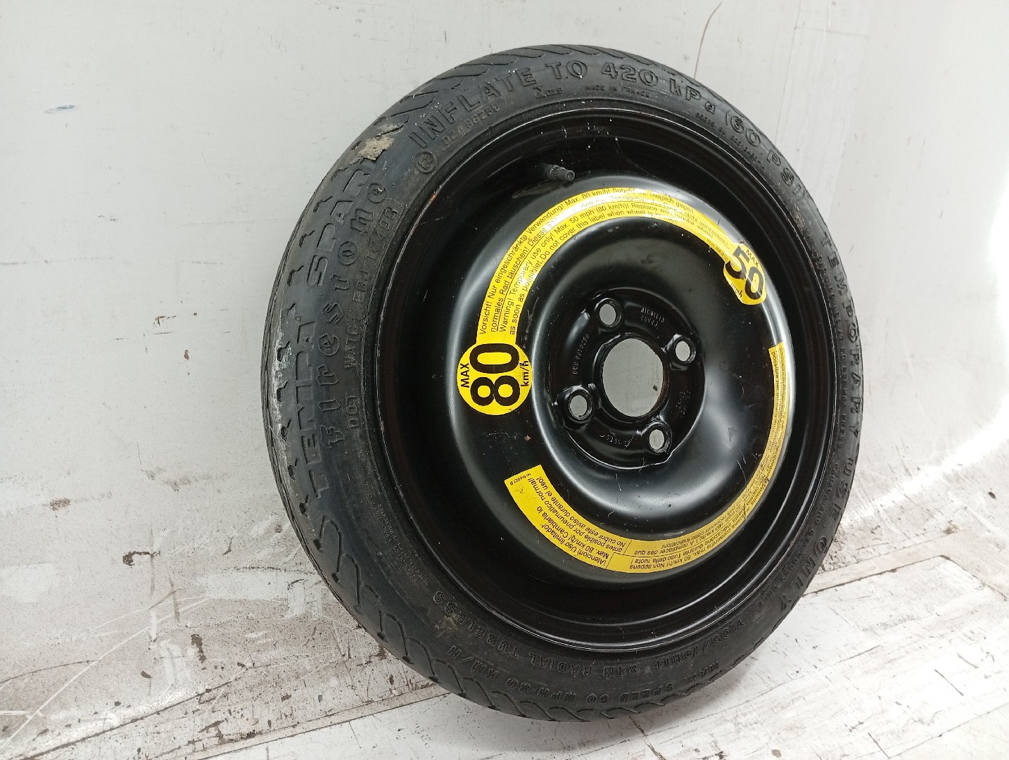 Pneu Suplente VOLKSWAGEN POLO (6N2) | 99 - 01 Imagem-1