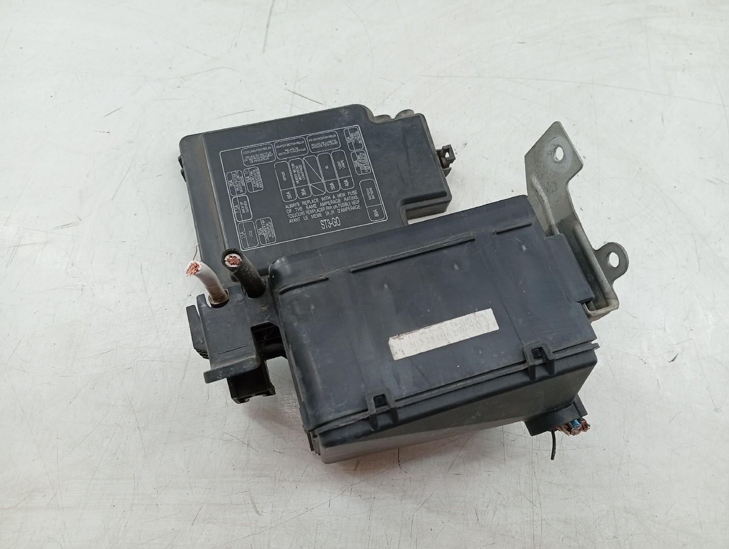 Caixa de fusíveis e relés HONDA CIVIC VI Fastback (MA, MB) | 94 - 01 Imagem-3