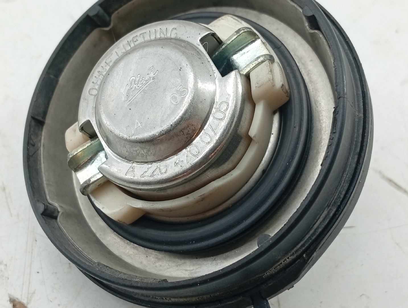 Tampa interior do depósito de combustível MERCEDES-BENZ SL (R230) | 01 - 12 Imagem-2