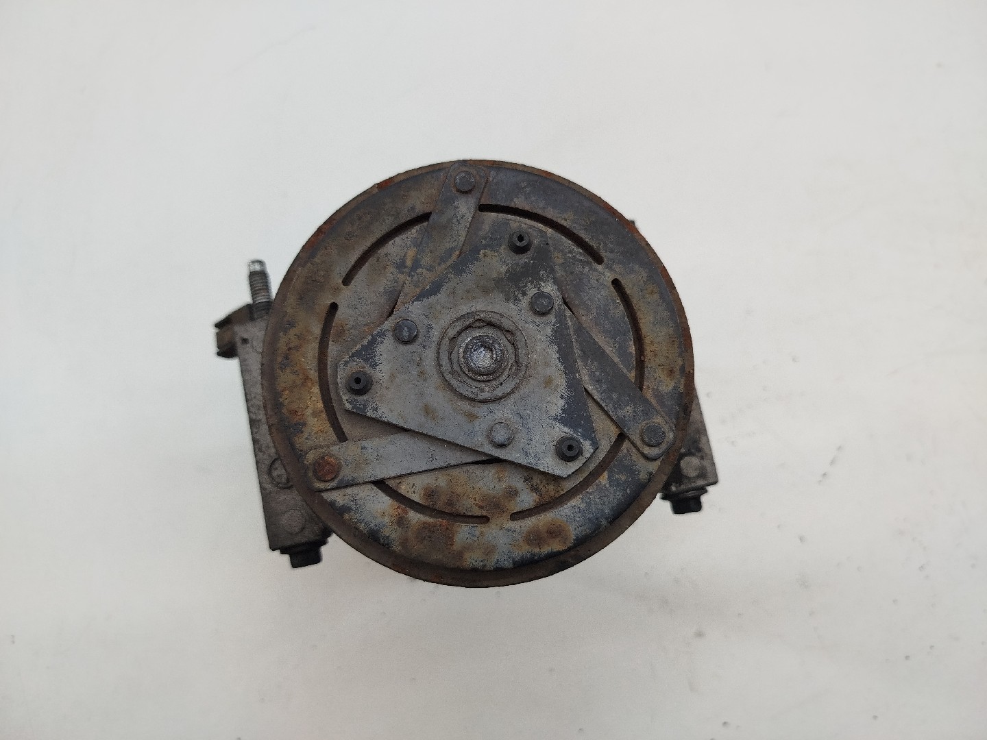 Compressor do Ar Condicionado RENAULT LAGUNA III (BT0/1) | 07 - 15 Imagem-1