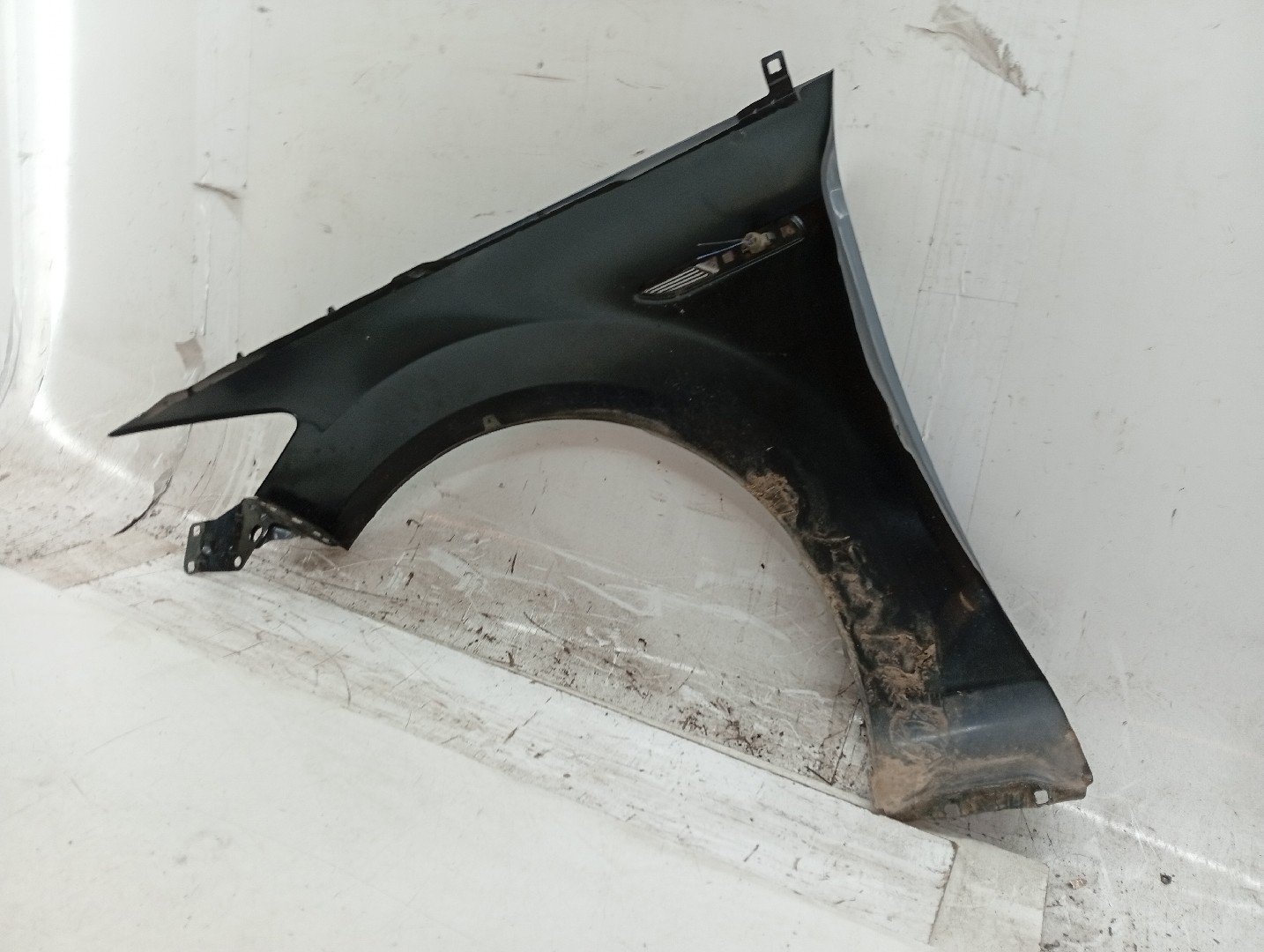 Guarda Lamas Direito FORD MONDEO IV Turnier (BA7) | 07 - 15 Imagem-6