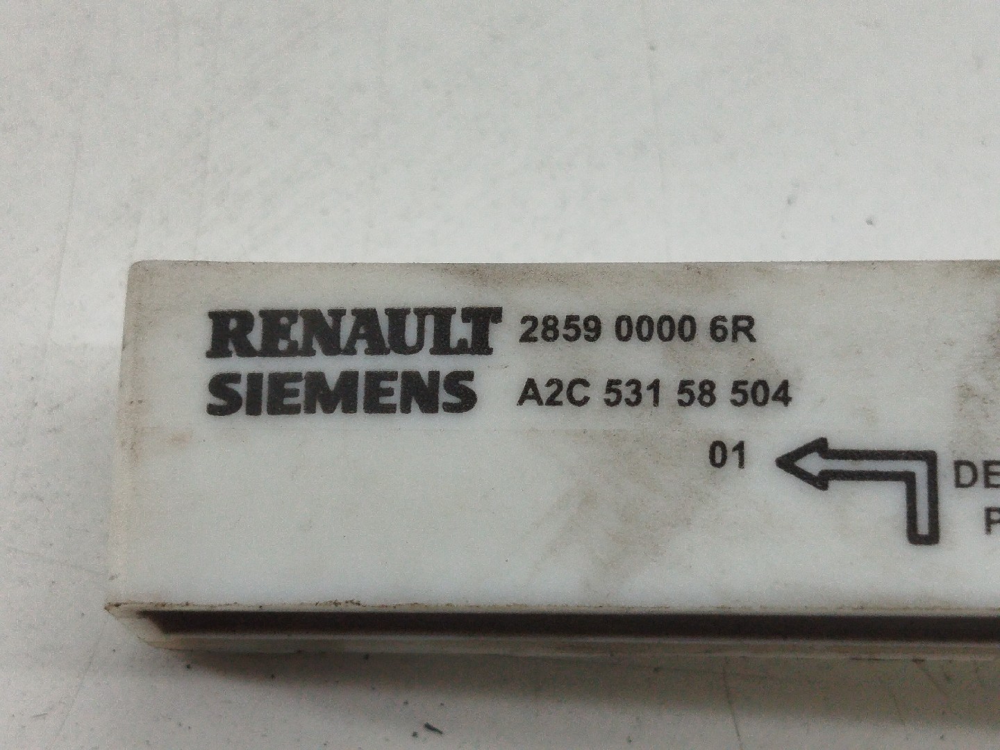 Amplificador de antena RENAULT LAGUNA III (BT0/1) | 07 - 15 Imagem-1