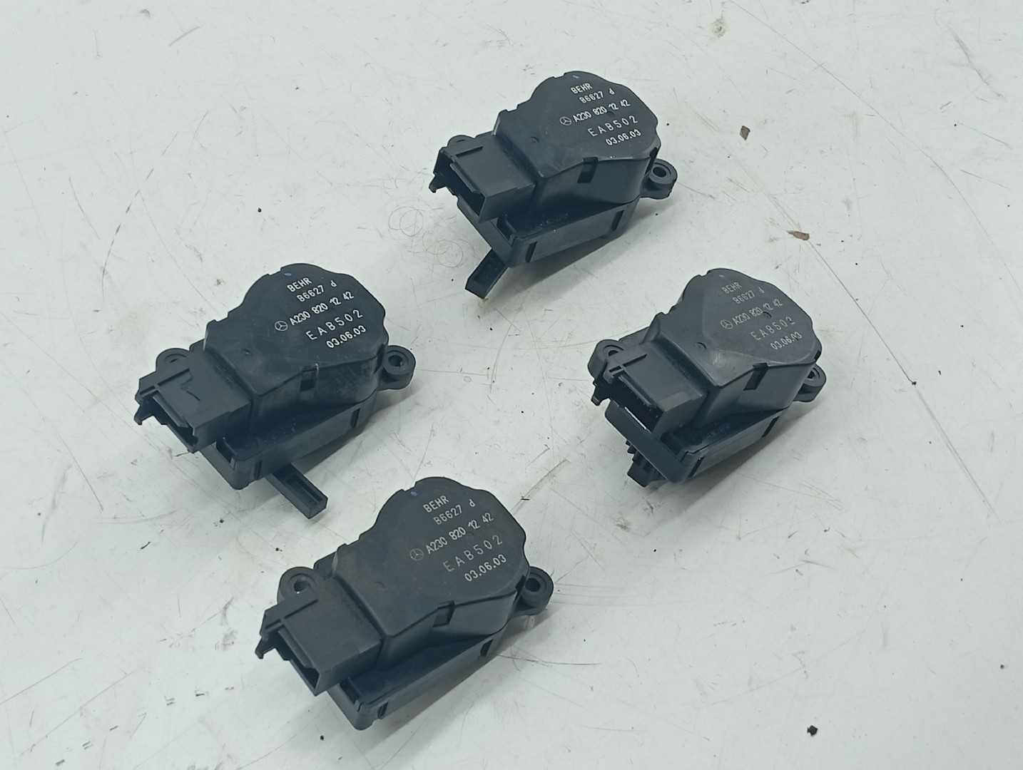 Atuador da Climatizaçao / Sofagem  MERCEDES-BENZ SL (R230) | 01 - 12 Imagem-5