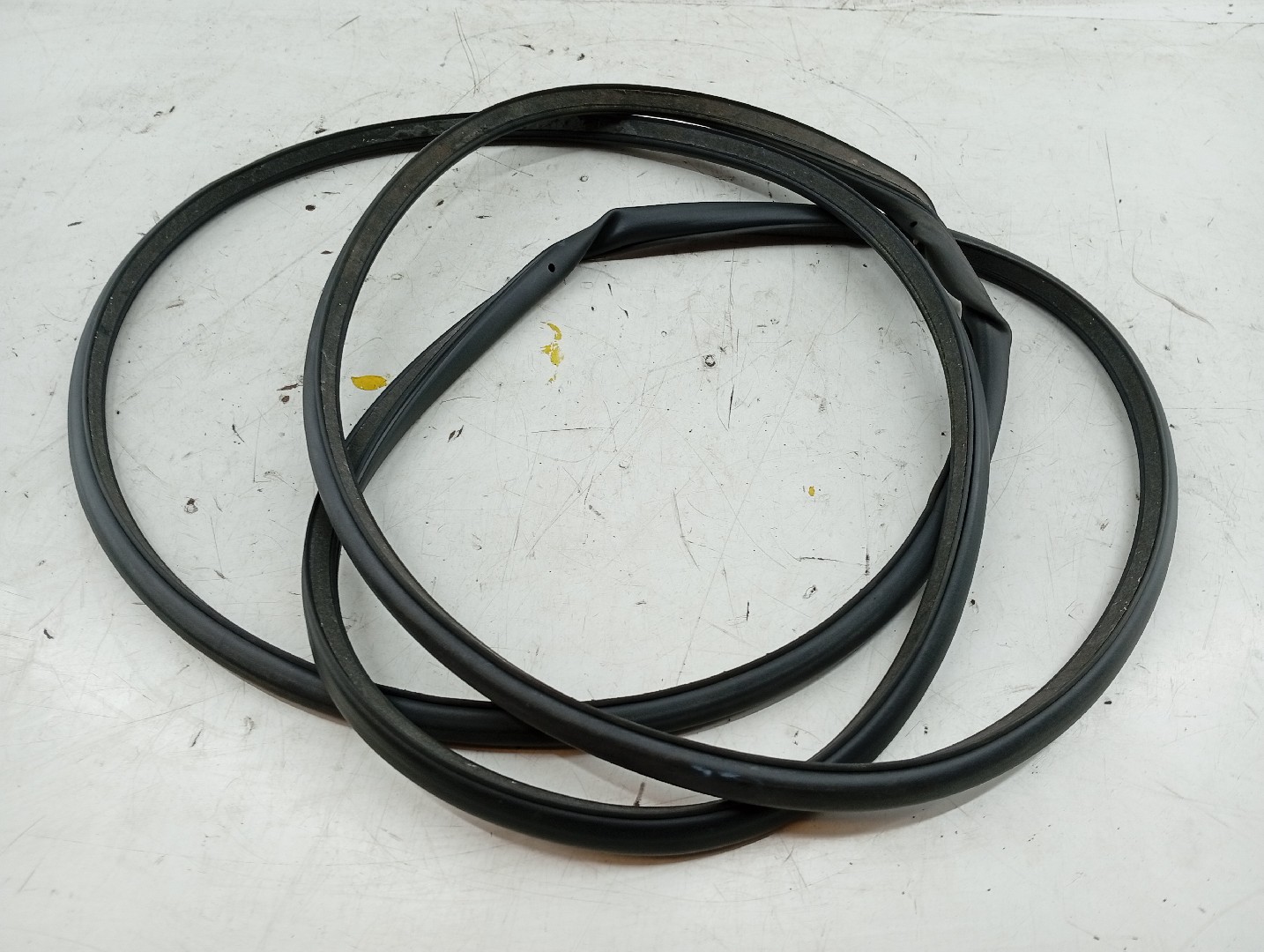 Borracha porta de frente esquerda VOLKSWAGEN PASSAT Variant (3C5) | 05 - 11