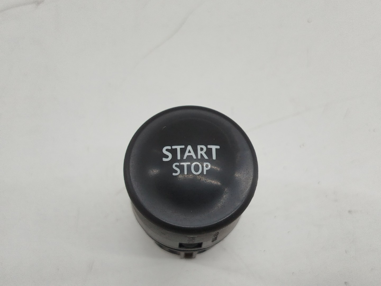 Botão Start/Stop RENAULT LAGUNA III (BT0/1) | 07 - 15