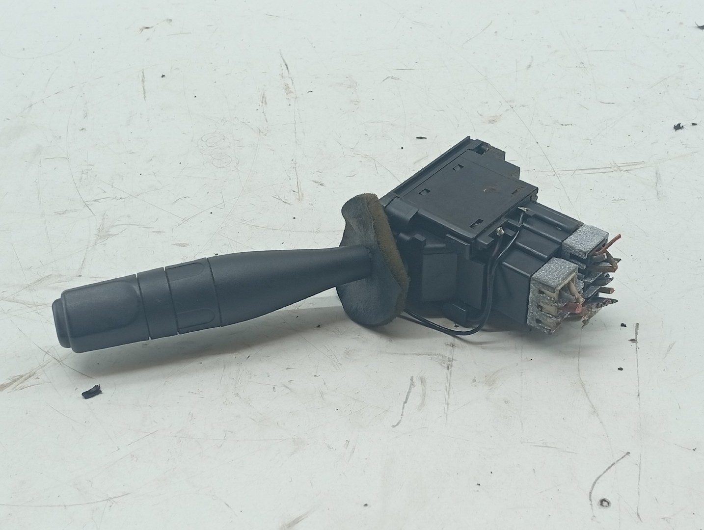 Comutador de piscas e luzes CITROEN SAXO Hatchback van (S3_) | 97 - 03 Imagem-6