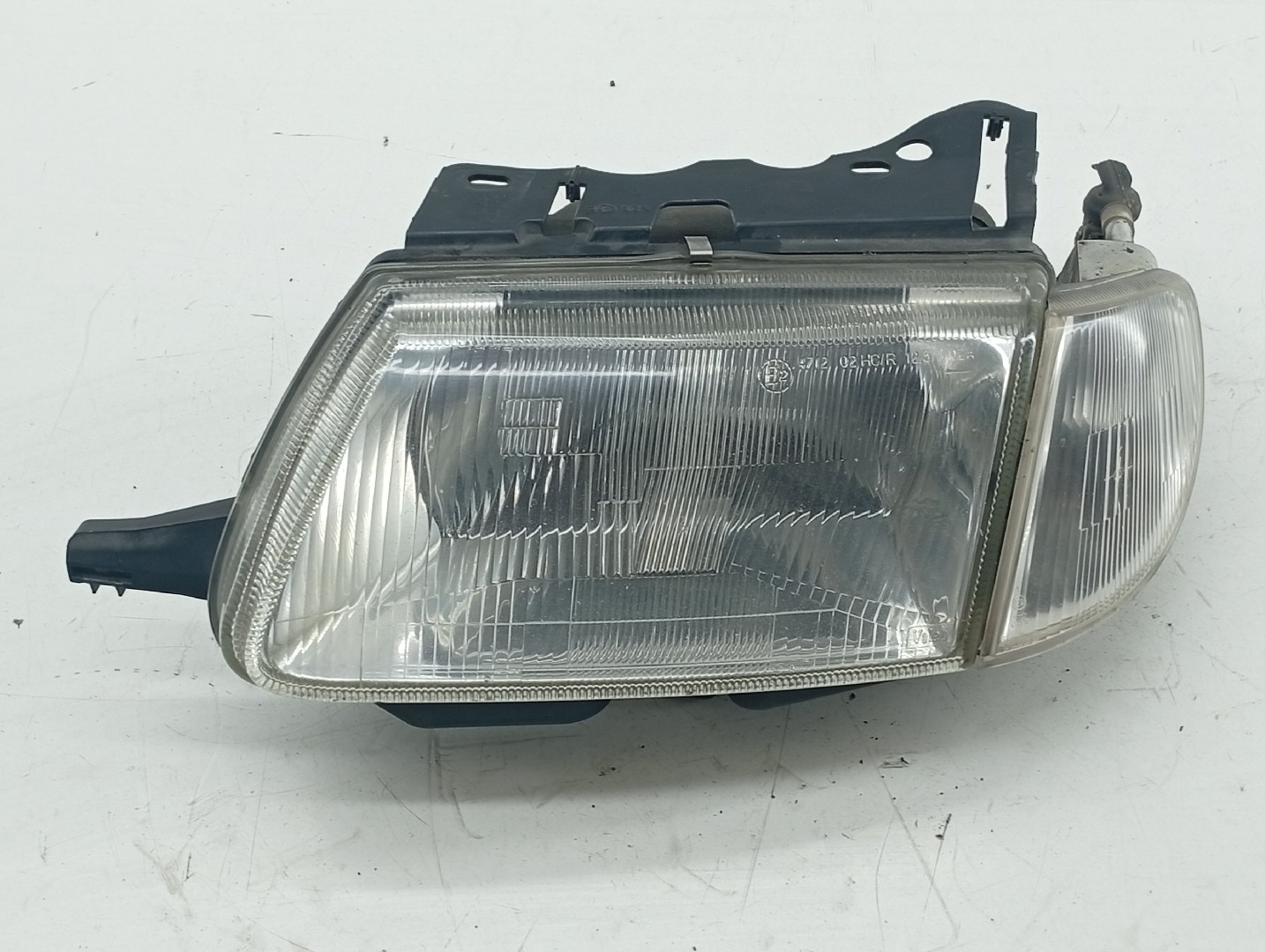 Ótica Esquerda CITROEN SAXO Hatchback van (S3_) | 97 - 03 Imagem-6