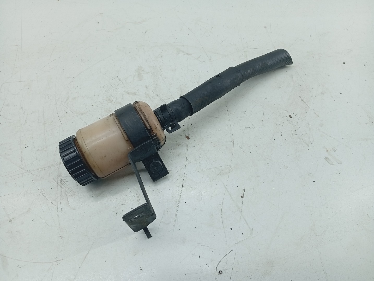 Reservatorio do oleo da direção CITROEN SAXO Hatchback van (S3_) | 97 - 03 Imagem-1